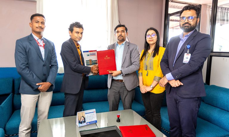 PR on tie-up with Everest Hospital-photo